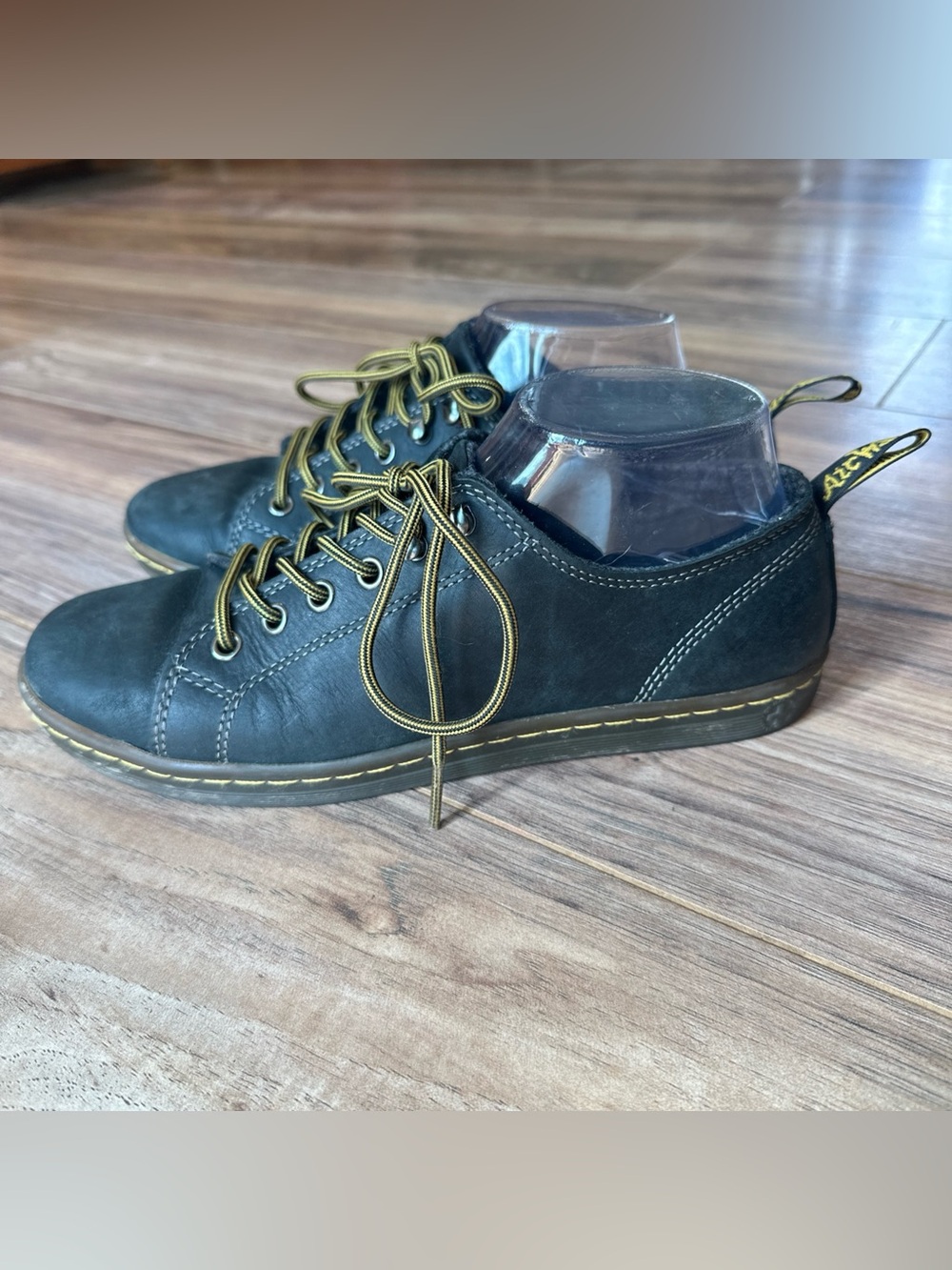 Y2K Doc Martens Samira Low-Top Leather Lace Up Sneaker Shoe US Sz 9 Black Womens